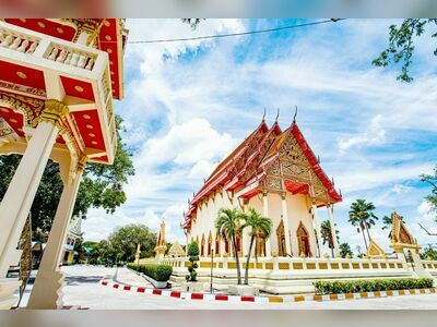 Wat Klang Phra Aram Luang, Buriram, Thailand