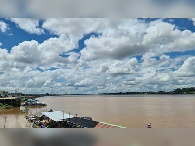 Wat Phra That Khlang Nam, Nong Khai, Thailand