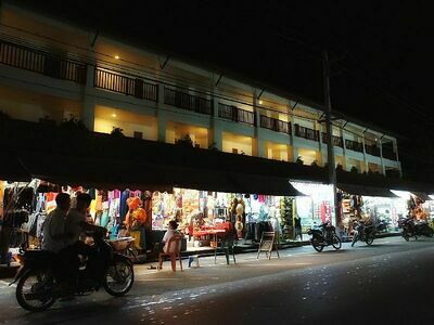 Lonely Beach Night Market, Koh Chang, Thailand