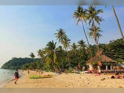 Lonely Beach, Koh Chang, Thailand