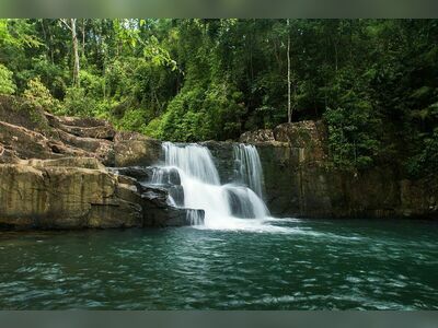 Klong Yai Kee Waterfall, Koh Kood, Thailand