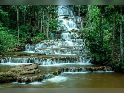 Pha Charoen Waterfall, Tak, Thailand