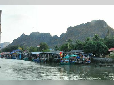 Ao Noi Fisherman's Village, Prachuap Khiri Khan, Thailand
