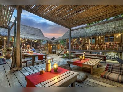 Castaway Resort Beach Bar, Koh Lipe, Thailand