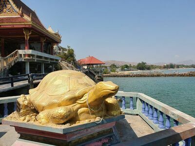 Wat Tham Khao Tao, Prachuap Khiri Khan, Thailand