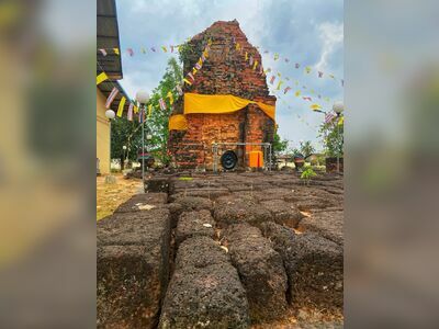 Wat Phra That Dum, Sakon Nakhon, Thailand