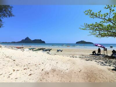 Ao Manao Beach, Prachuap Khiri Khan, Thailand