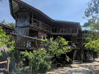 Sunflower Beach Bar