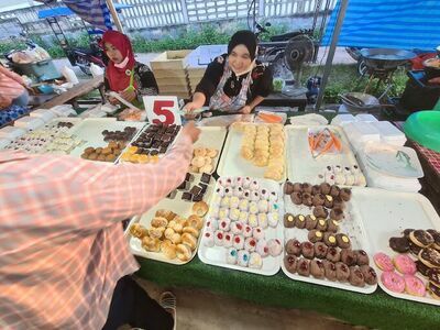 Thursday evening local market