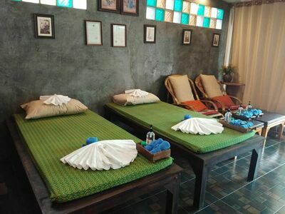 Indy home health massage and hair salon