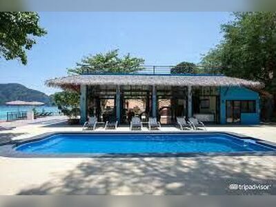 Phi Phi Longbeach Resort & Villa