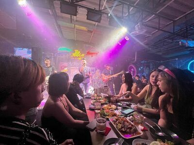 The Single Club 90’s Hua Hin