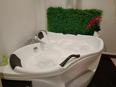 Amarin World Spa & Massage Champion