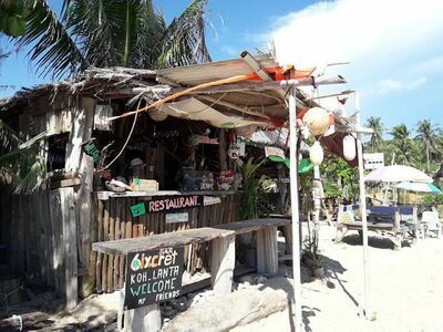 6ixcret bar and restaurant