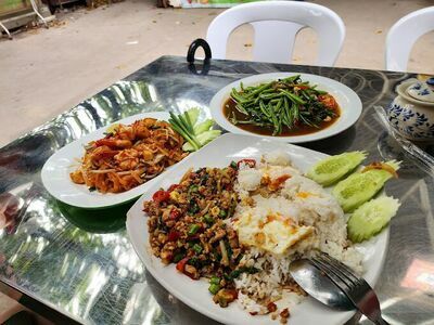 Phi Phi Chill Lay Bar & Restaurant