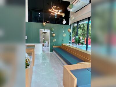 Dr. Pornnarong Clinic - Optical Center