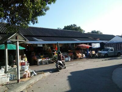 Laem Din Fresh Market
