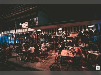 Chom Bar & Bistro