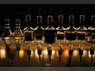 Lila Bar