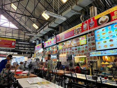 Mae Wilai Night Market