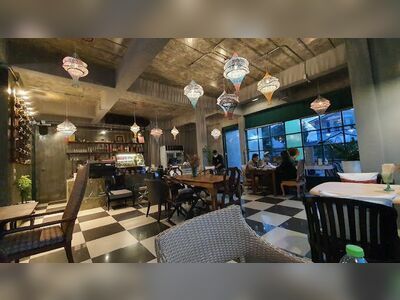 Lek's Mother''s Restaurant
