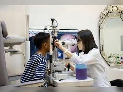 Dr. Natthaphon Eye Clinic
