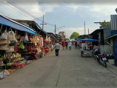 Sangkhlaburi Walking Street