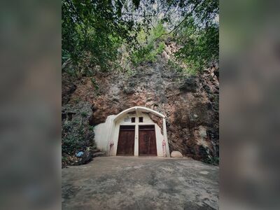 Tham Sap Mued Temple