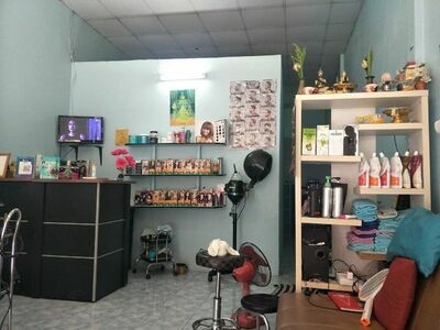 Chananchida​ Hair and Beauty Salon