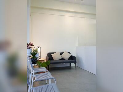 Specialist Internal Medicine Clinic by Dr. Thanyawan Samui