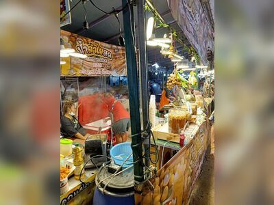 Wat Chaimongkol Market