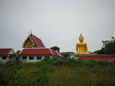 Wat Saphan Khee Lek