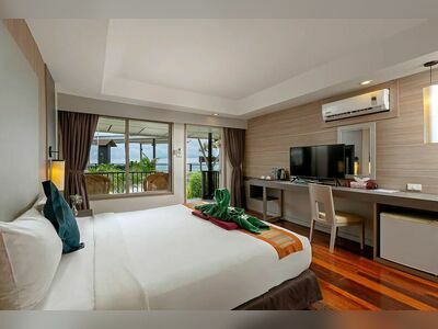 Nakara Long Beach Resort