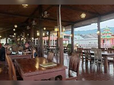 Fresh Restaurant (Sriraya Lanta)