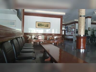 Dr. Akhom Medical Clinic
