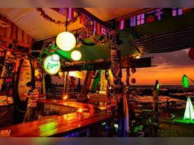 Fin's Stoned Bar