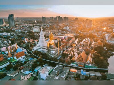 Wat Pak Nam Phasi Charoen