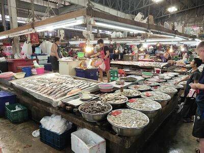 Wat Chaimongkol Market