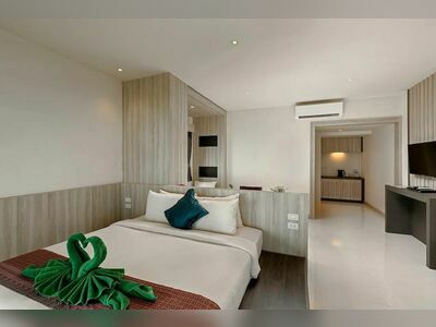 Nakara Long Beach Resort