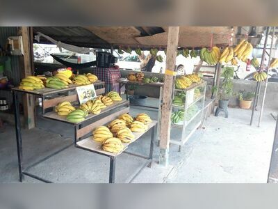 Laem Din Fresh Market