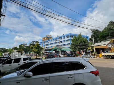 Phunphin Hospital