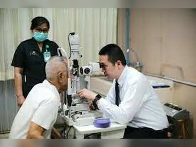Dr. Natthaphon Eye Clinic