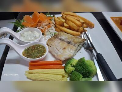 HUG LANTA Restaurant