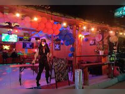 Relax Bar Phi Phi Pirate