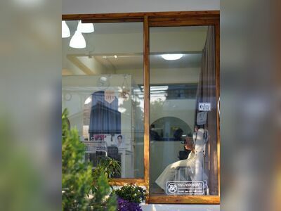 Specialist Internal Medicine Clinic by Dr. Thanyawan Samui