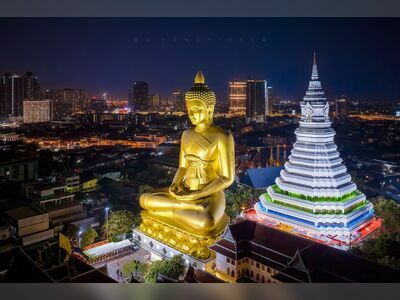 Wat Pak Nam Phasi Charoen