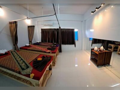 Iris Health Massage and Beauty Services