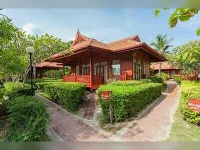 P. P. Erawan Palms Resort