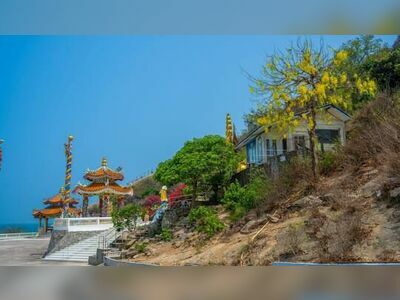 Wat Khao Takiab