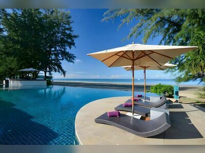 Twin Lotus Resort & Spa